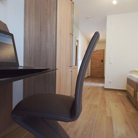 Aparthotel Donaustern Asbach-Baumenheim Bagian luar foto