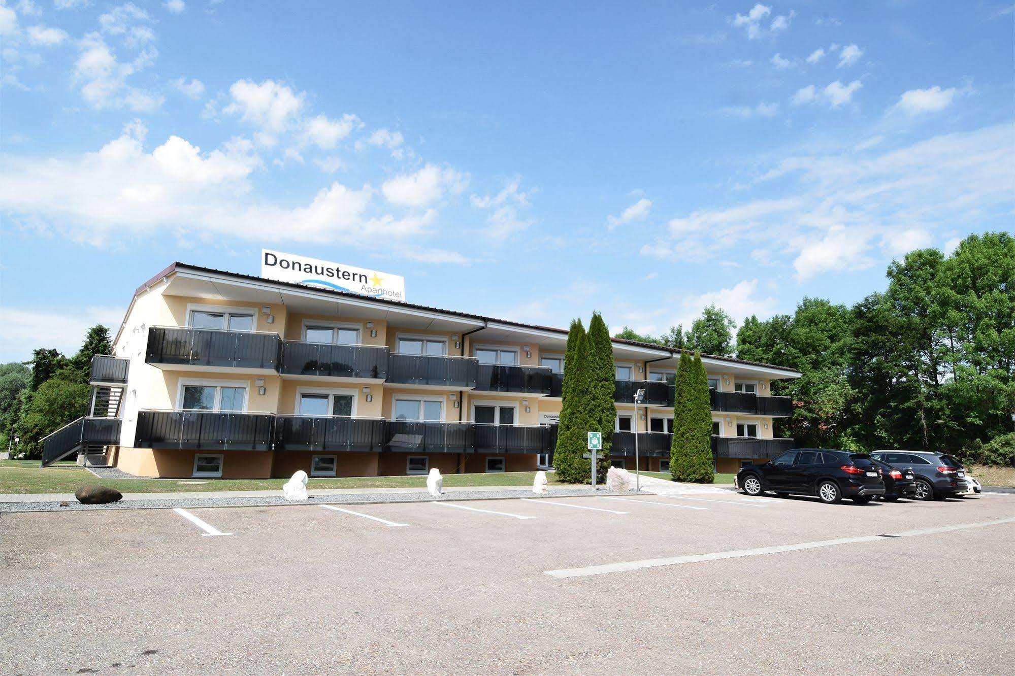 Aparthotel Donaustern Asbach-Baumenheim Bagian luar foto