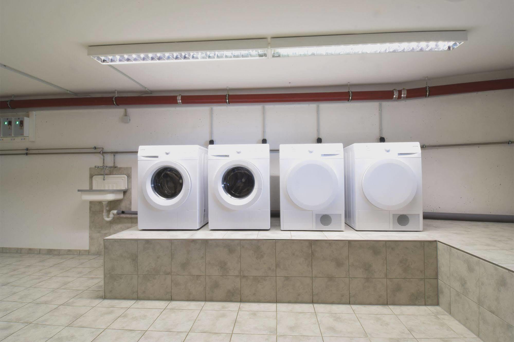 Aparthotel Donaustern Asbach-Baumenheim Bagian luar foto
